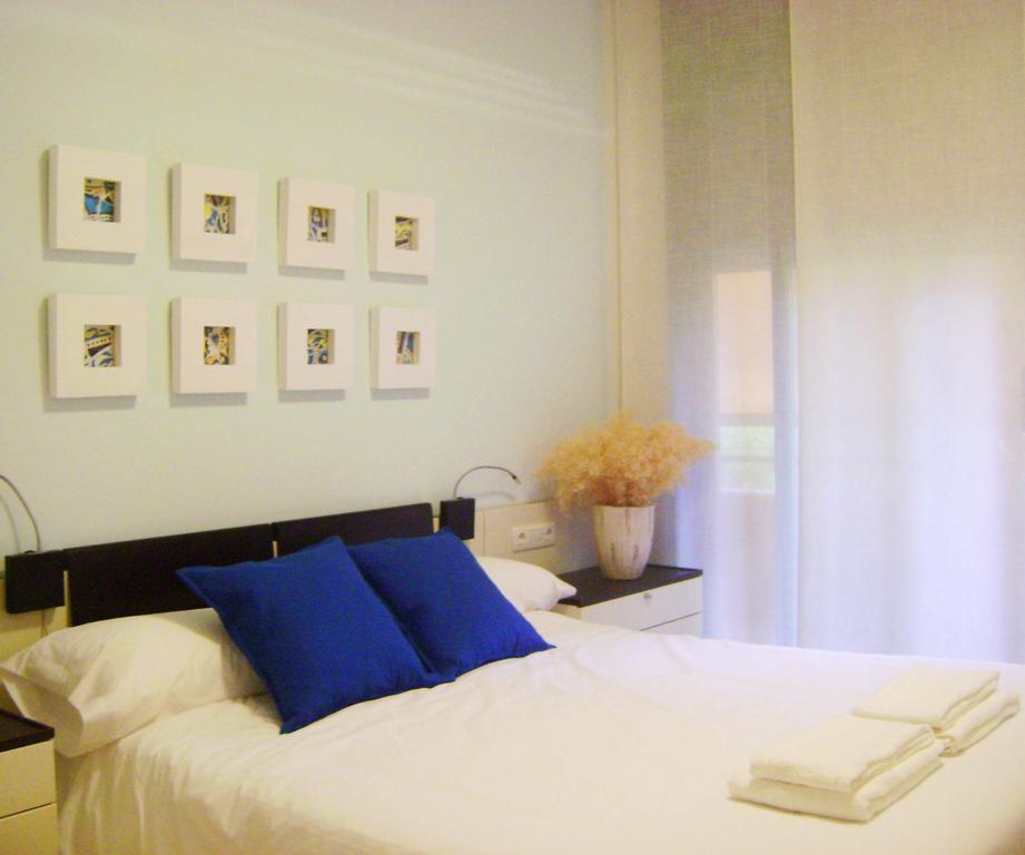 Apartment Guell Barcelona Room photo